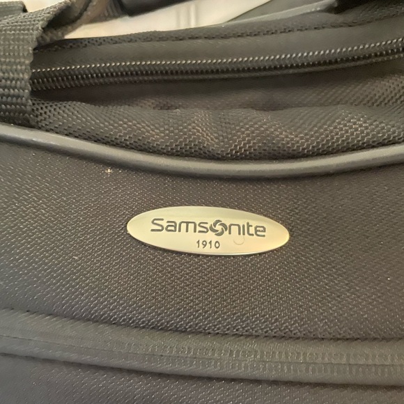 Samsonite solid shell briefcase - Picture 2 of 10